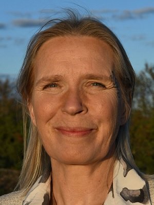 Inaya-oakroot-upc2023-speaker