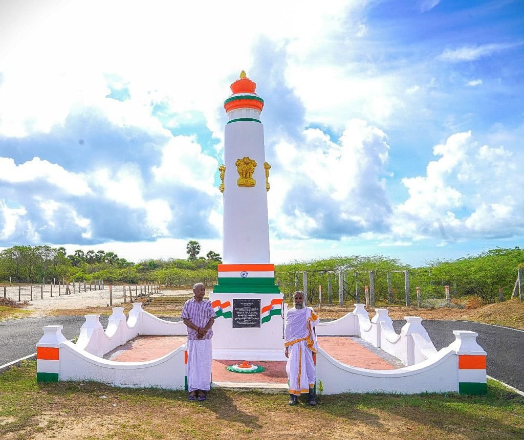 Salt march monumnet Sunyogi