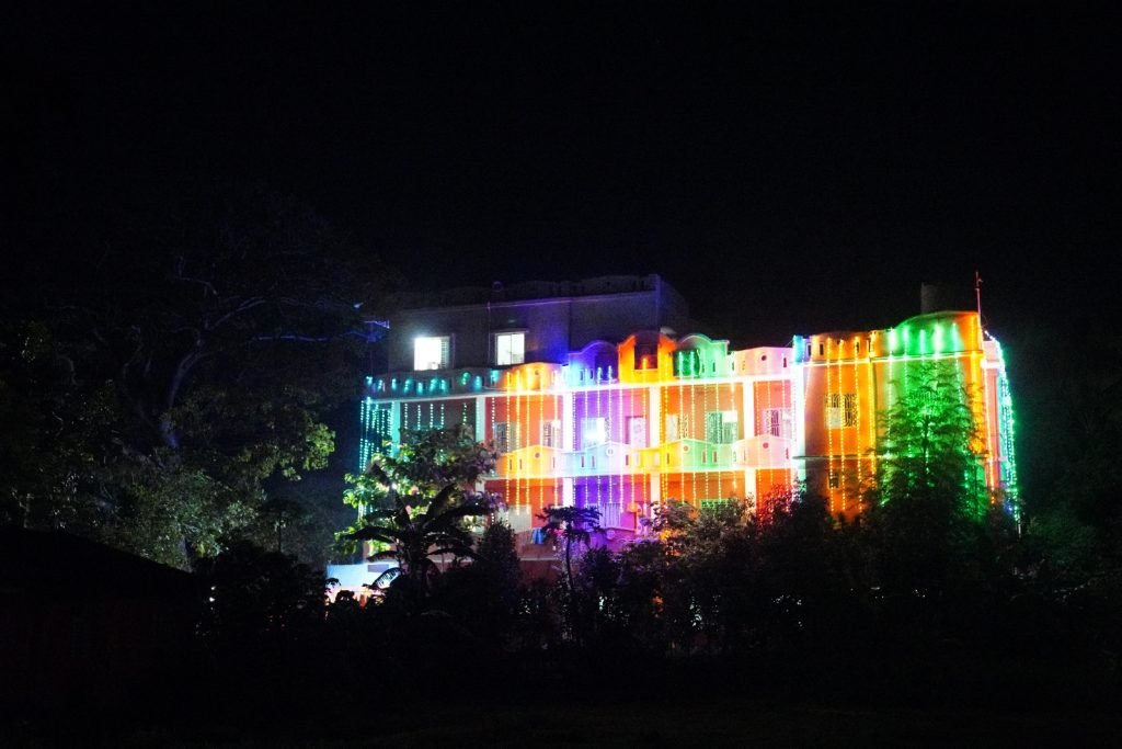 sunyoga-ashram-light