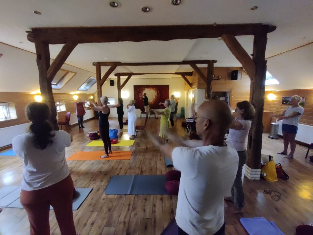 Sunyoga-exercises-Holland