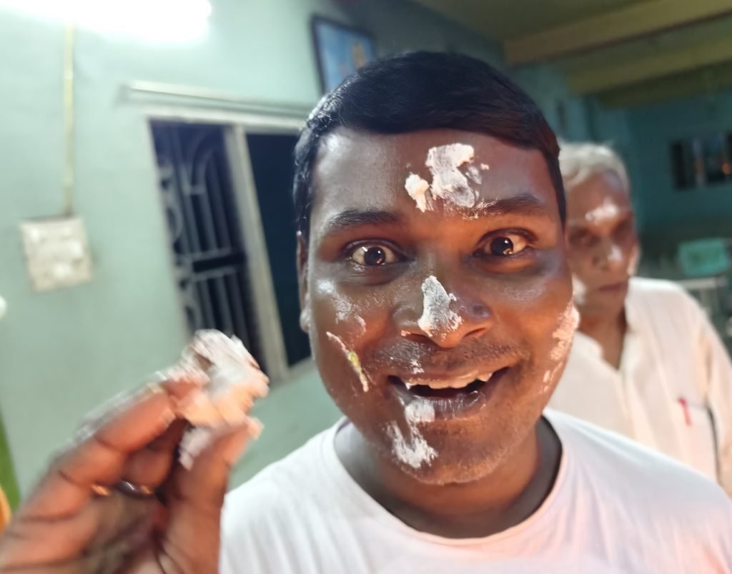 Swapan-cakeface