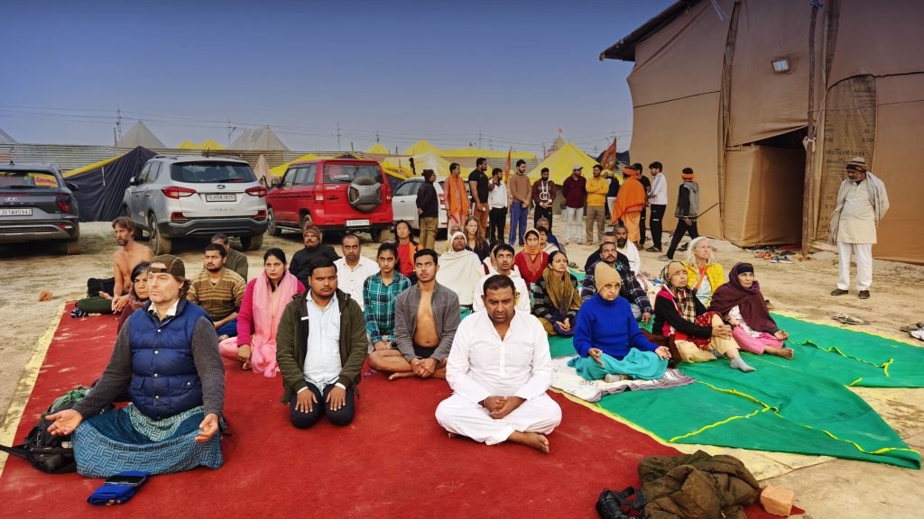 Group-Sunmeditation-Mahakumbh-new-2025