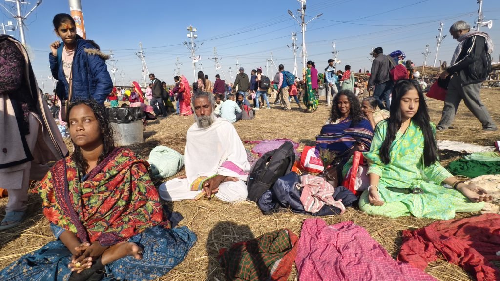 dedicated-Sunyoga-students-maha-khumb