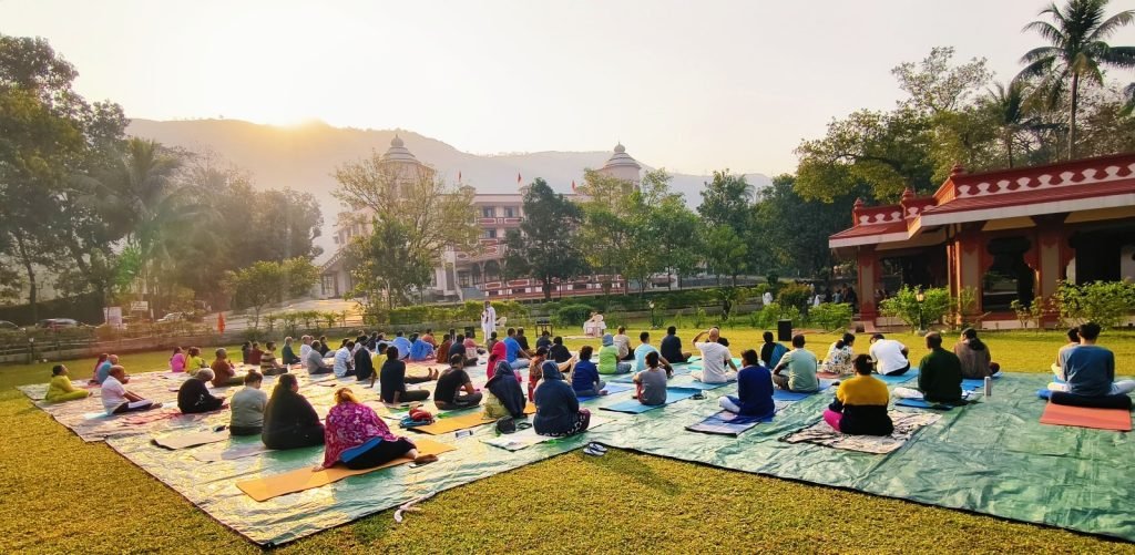 Group sunyoga Gaga giri