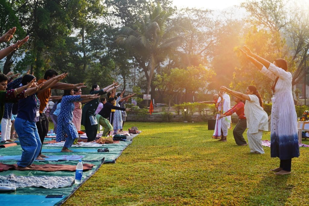 sit down Sunyoga exrecise 2025